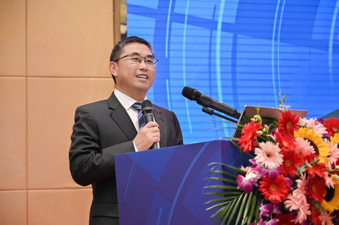 廣東省涂料行業(yè)協(xié)會會長陳冰